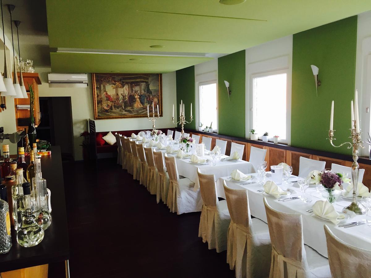 Hotel Restaurant Vater Rhein ヴェルト・アム・ライン エクステリア 写真