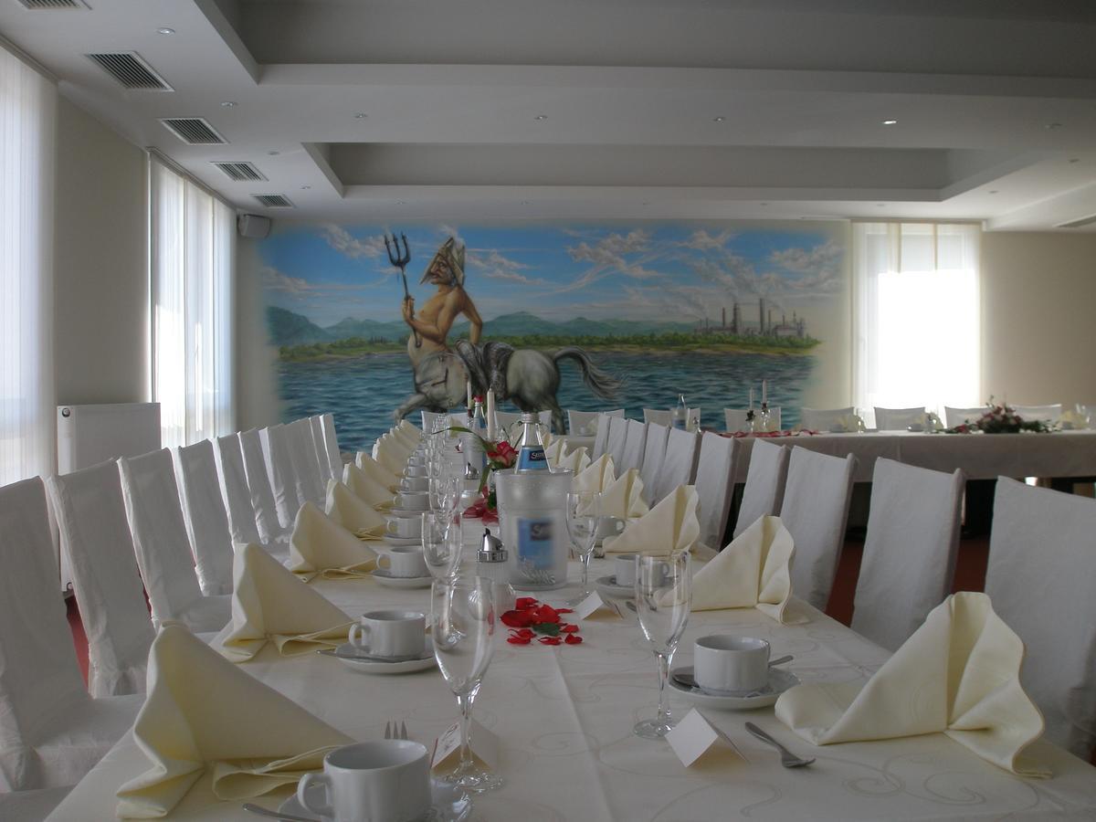 Hotel Restaurant Vater Rhein ヴェルト・アム・ライン エクステリア 写真