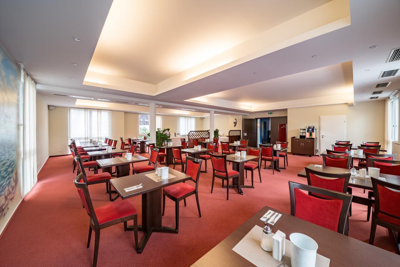 Hotel Restaurant Vater Rhein ヴェルト・アム・ライン エクステリア 写真